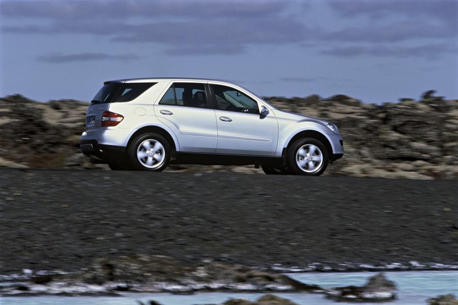  Mercedes-Benz ML-Class 2006 года  (фото 74 из 400)
